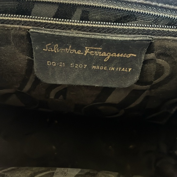 VINTAGE SALVATORE FERRAGAMO SWING CLASP BACKPACK PURSE - Picture 12 of 14